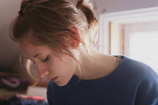 女生图片清新淡雅伤感意境素材