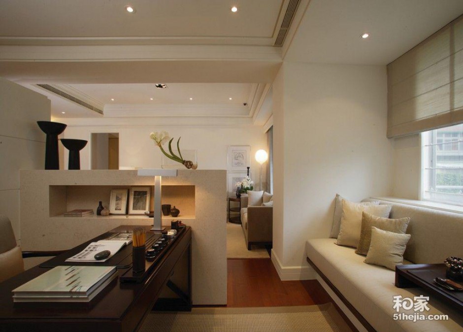 115平方米暖色系简约三居室玄关效果图