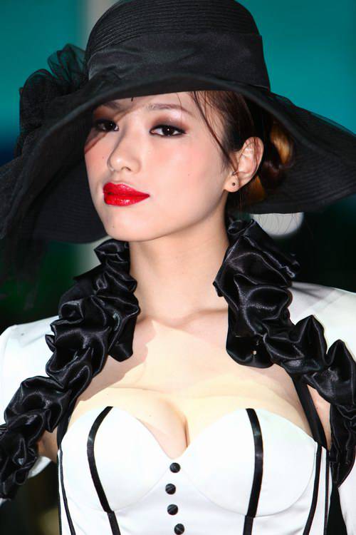 北京车展靓丽车模小蛮腰拍摄