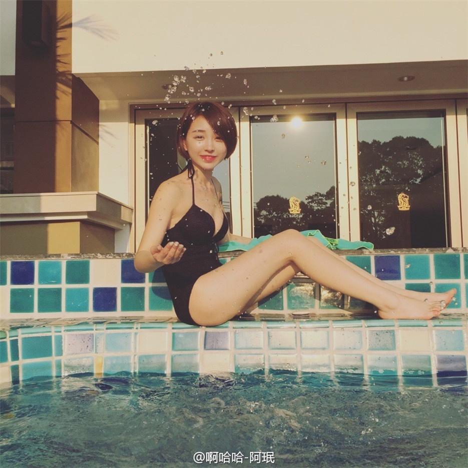 齐刘海甜美女神张向珉日系小清新艺术照