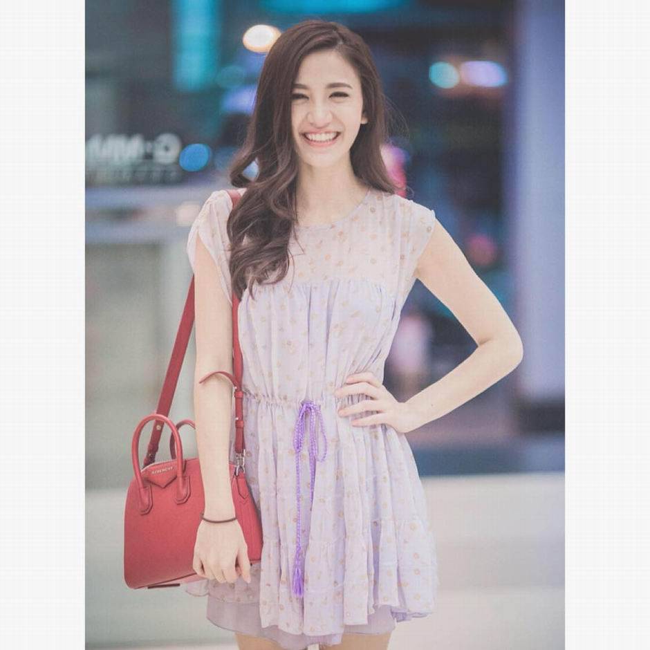 高颜值的泰国正妹甜美笑容秒杀众人