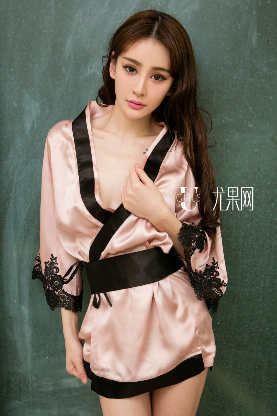 模特美女Cheryl青树性感浴室写真