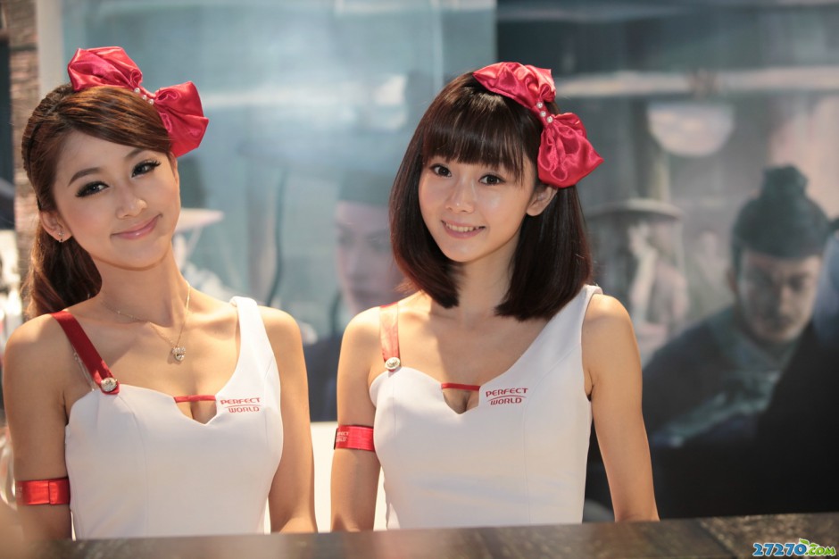 可爱“萌”妹子 完美世界