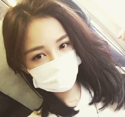 非主流女生图片妖娆动人