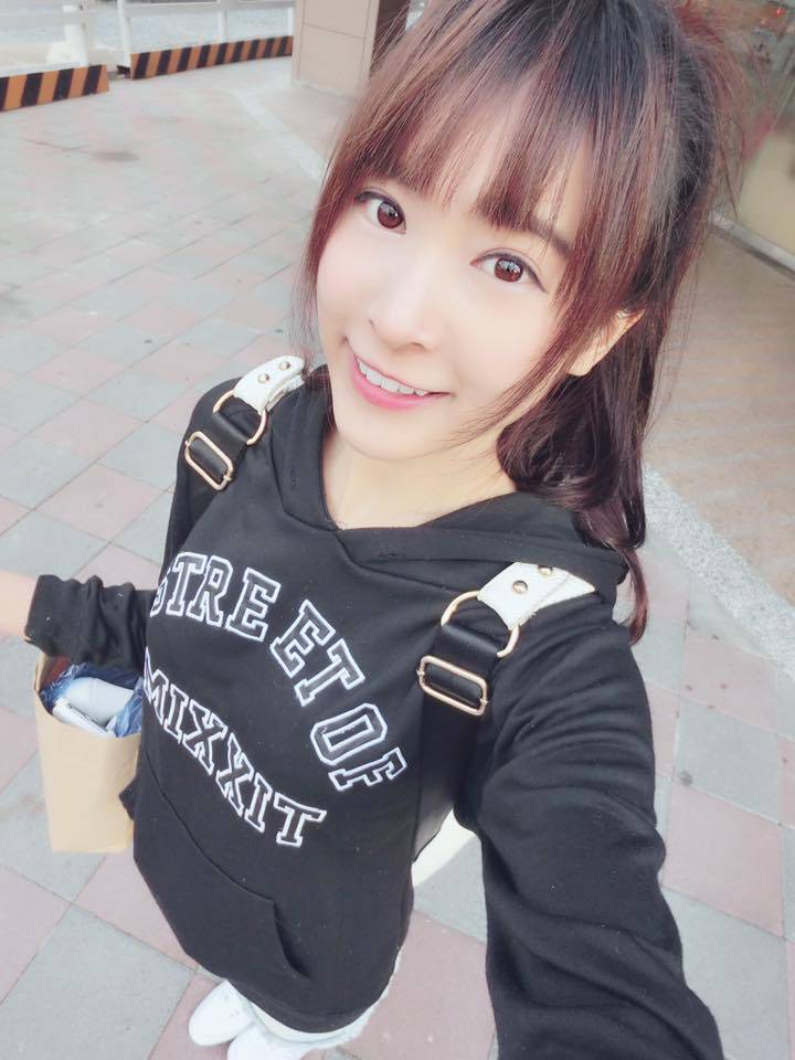 台湾可爱阳光美女孟洁Candy写真集