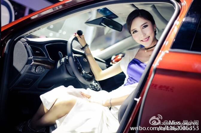 中国最美车模党佳妮身材极致性感