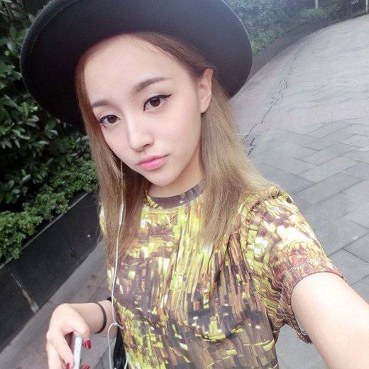 00后小清新有爱女生图片
