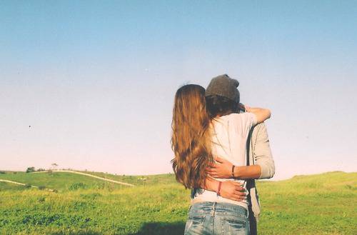 非主流欧美甜蜜情侣接吻素材