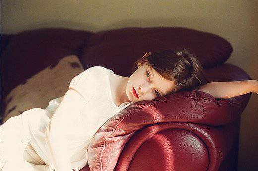 qq外观女生伤感图片素材