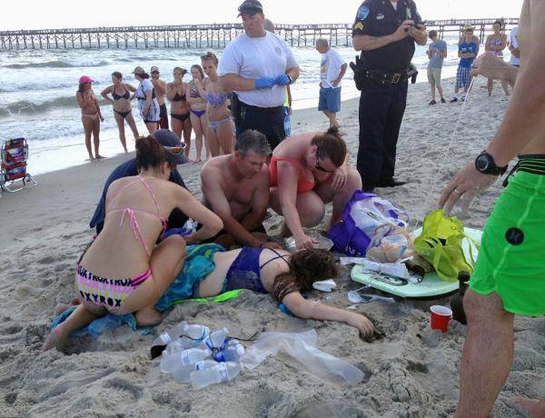 美国海滩90分钟内两个孩子被鲨鱼咬断肢体