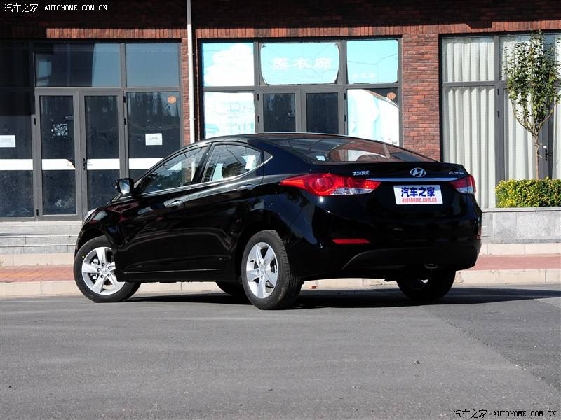 现代 朗动 2012款 1.6L 自动领先型 车身外观