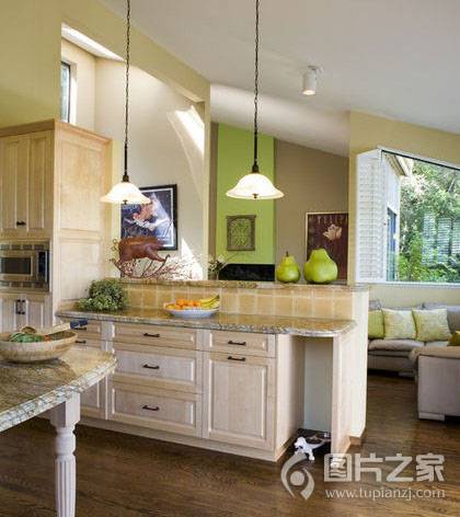 开放式欧式温馨厨房装修效果图欣赏