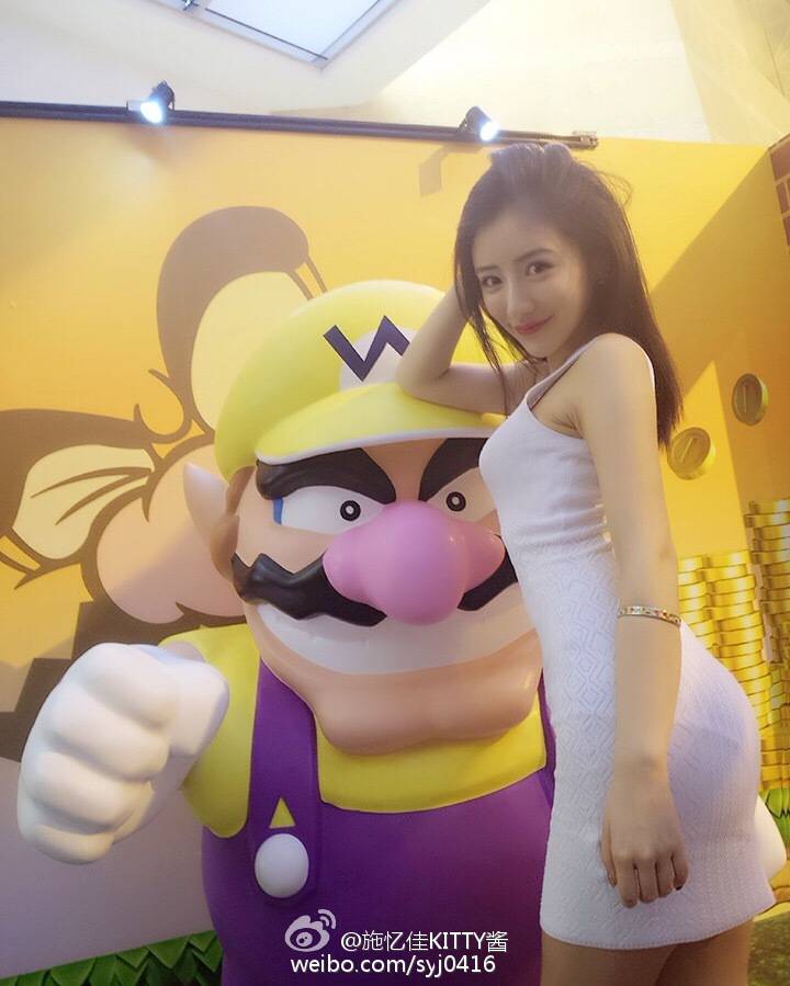 清新靓丽时尚美女施忆佳Ashley秒杀千万宅男