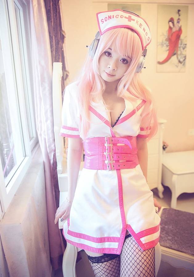 邻家丰满美少女索尼子cos图片