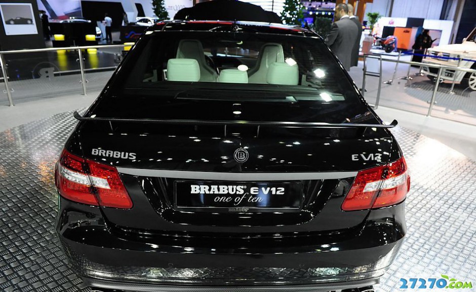 街头豪车实拍 阿拉伯