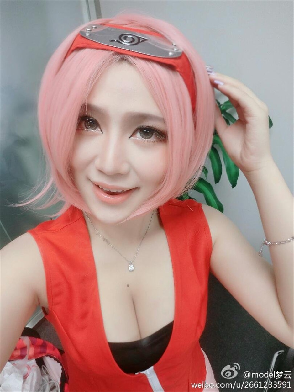 丰满性感mm吴梦云微博私房美图