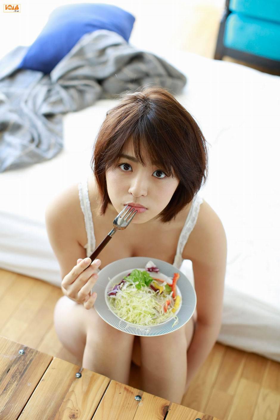 日本宅男女神柳百合菜家居写真