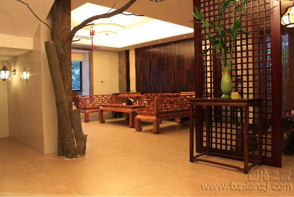 新中式玄关设计木雕隔断屏风创意复古