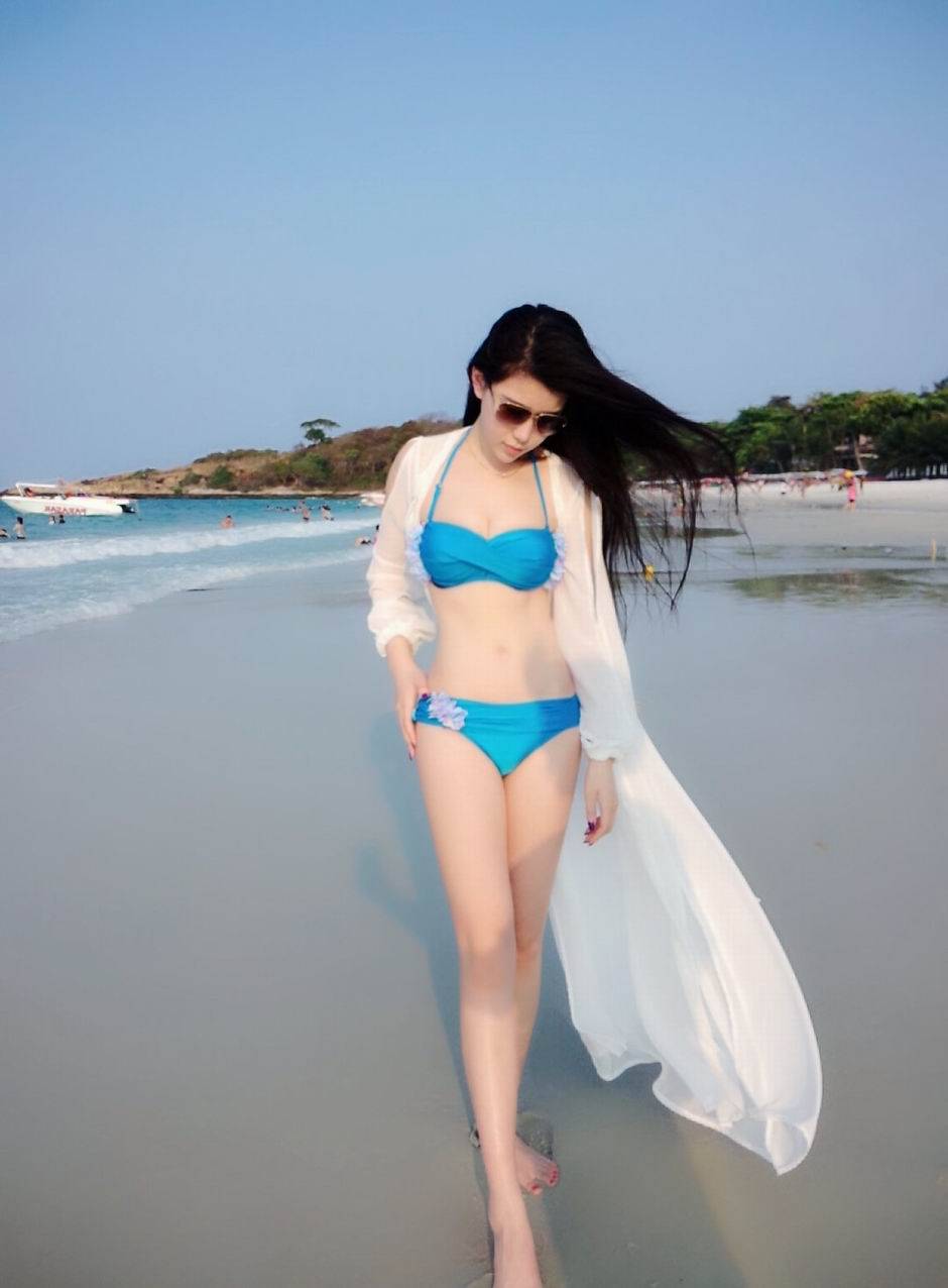 中俄混血嫩模黄梓洁Nico兔女郎写真