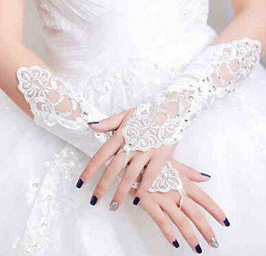 婚纱必备新娘蕾丝长手套图片