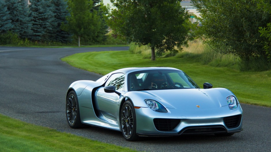 保时捷918经典豪车壁纸