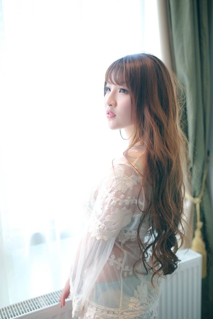 美女模特轻丝薄纱性感私房甜美迷人