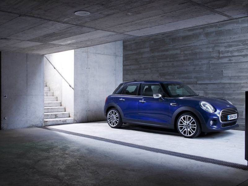 Mini cooper5门跑车迷人高清图片