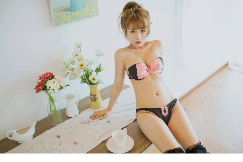 性感美女私房情趣内衣秀