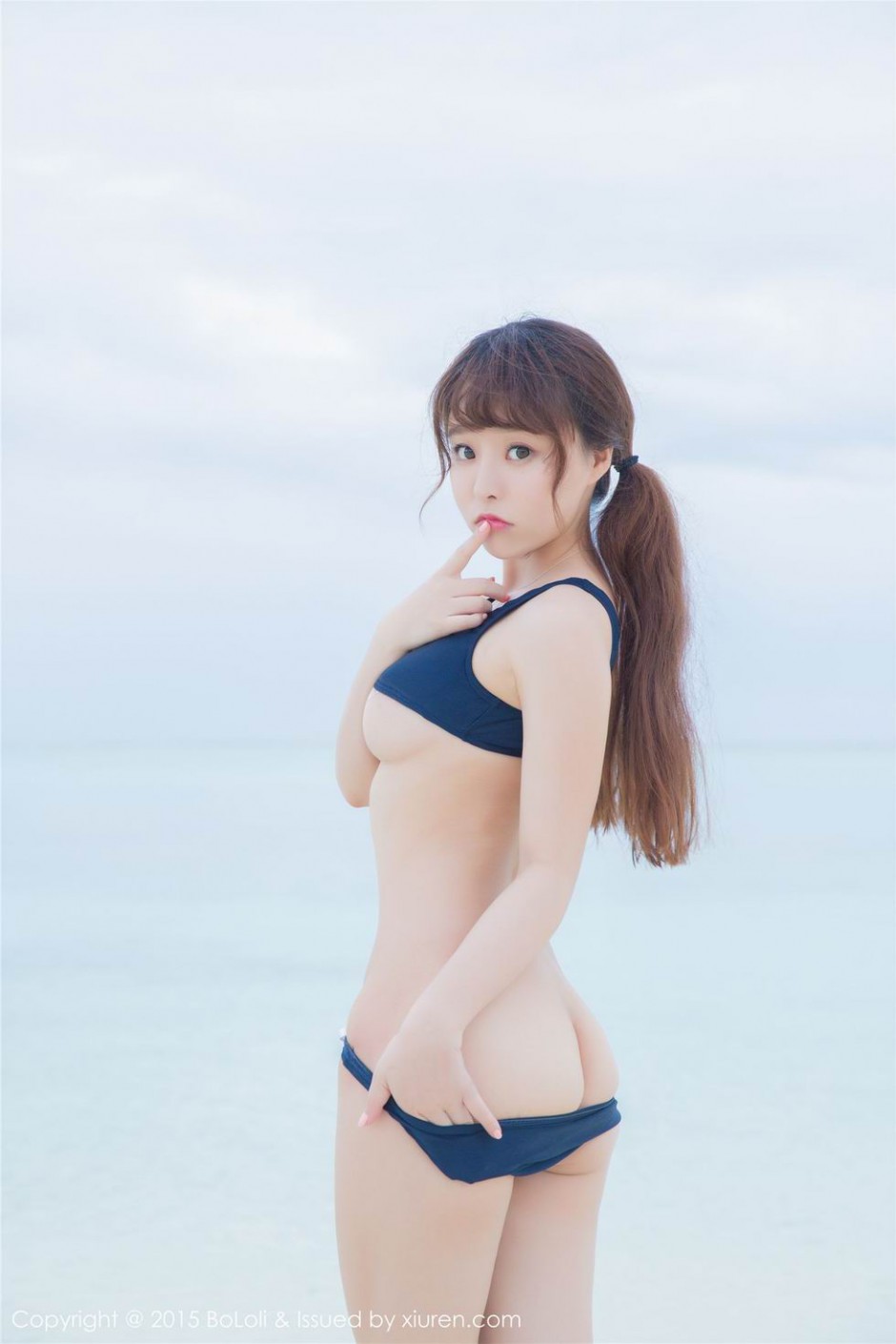 波萝社女神柳侑绮Sevenbaby性感比基尼写真