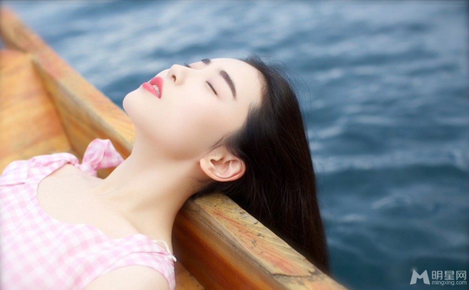 复古女神张辛苑唯美写真