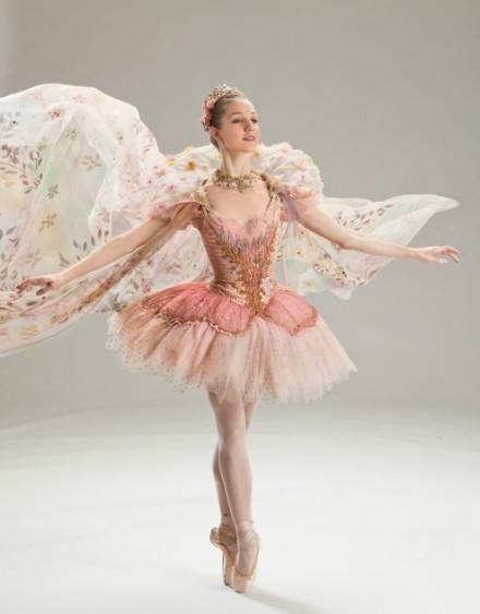 欧美清纯美女西西唯美艺术图片