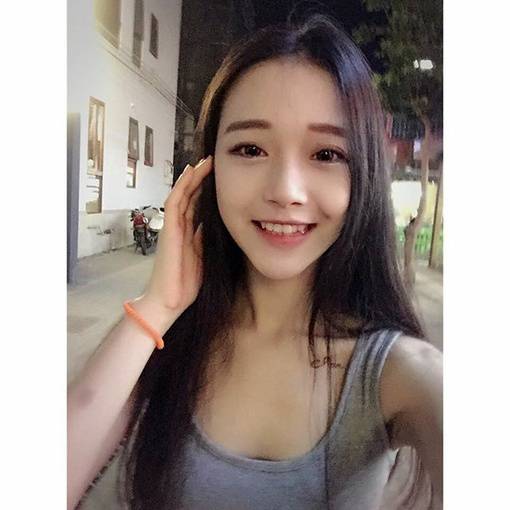 伤感女生图片 孤独的爱