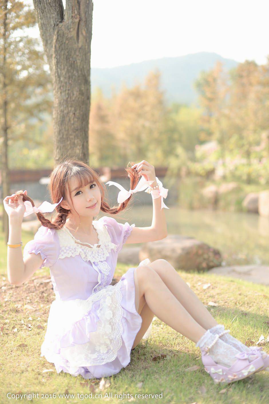 极品校花美女小九Vin化身童话公主