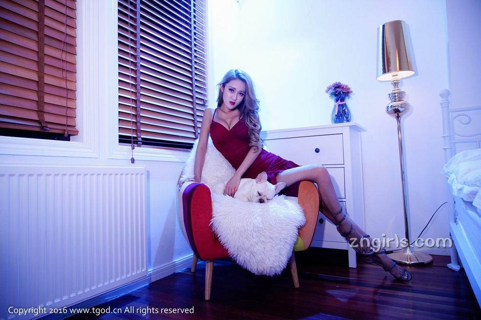 性感尤物诱惑美女Sayaka大展妖娆万分身段