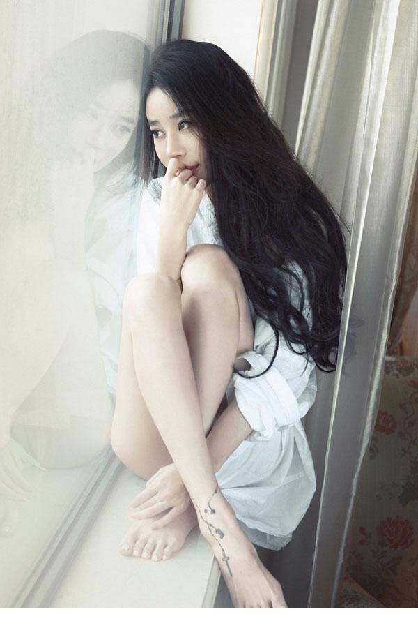 内地漂亮女演员姜欣雨白衬衫写真