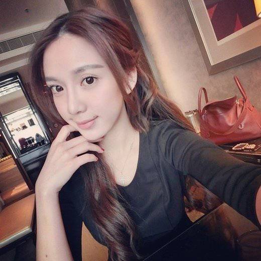 非主流空间甜美女生图片