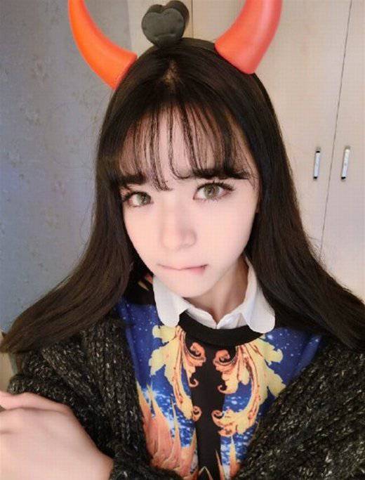 壁纸潮流可爱女生非主流图片