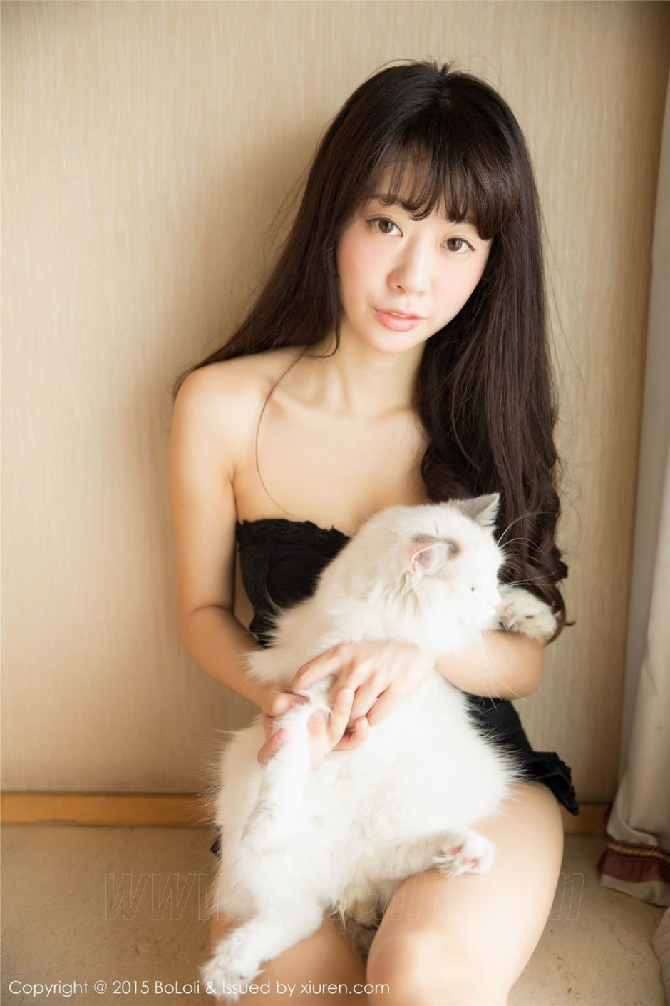 波萝社嫩模Suki朱忆音私房性感写真照