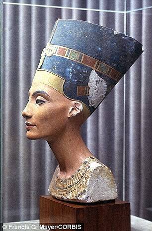 考古学家称或发现埃及法老图坦卡蒙生母之墓(4)