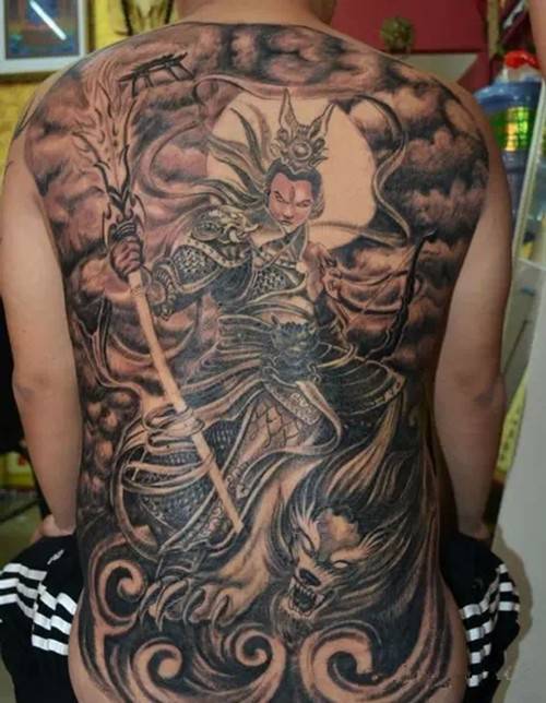 满背二郎神纹身图片 帅哥经典刺青纹身图片