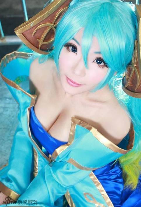 爆乳美女性感诱惑cosplay图片