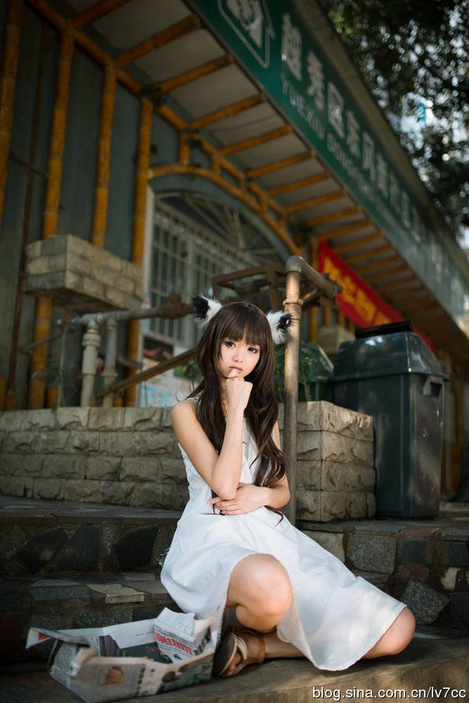 90后双耳超萌美眉COS流浪猫