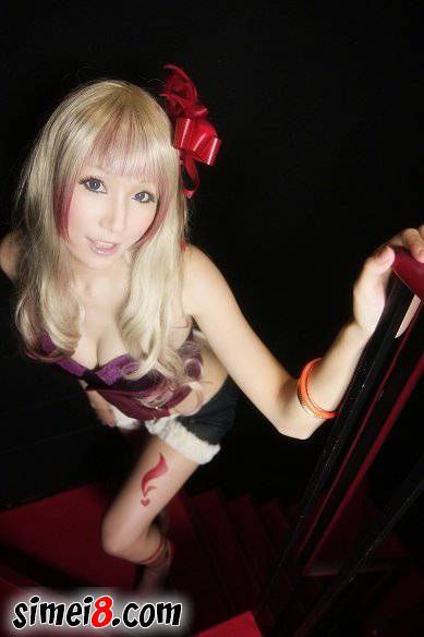 萌萝莉cos图片 俘获人心