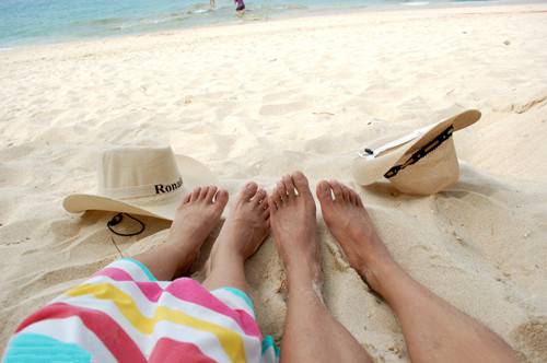 海边情侣甜蜜图片