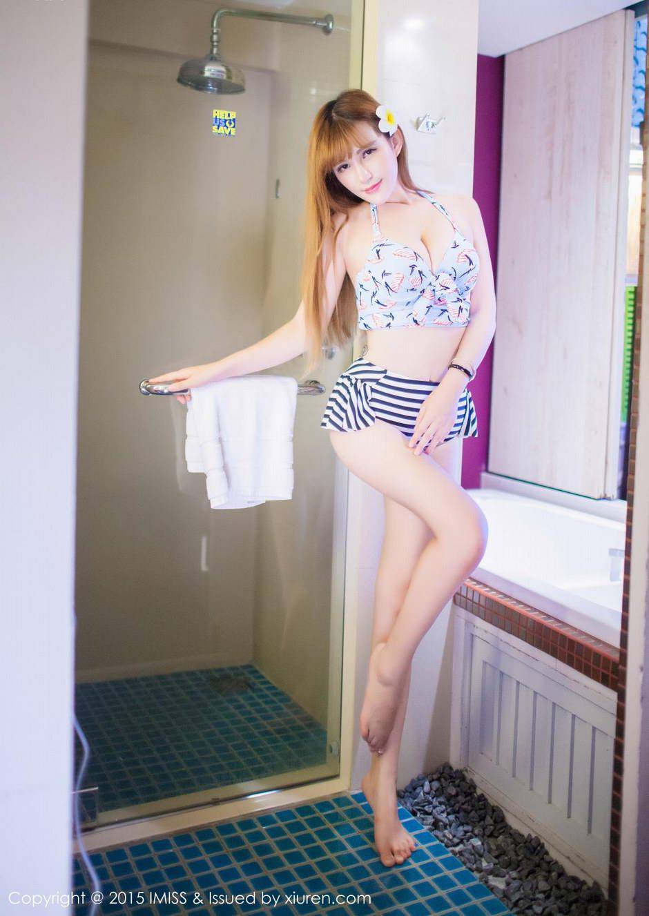 爱蜜社甜美少女LalaBaby啦啦丰满诱惑写真