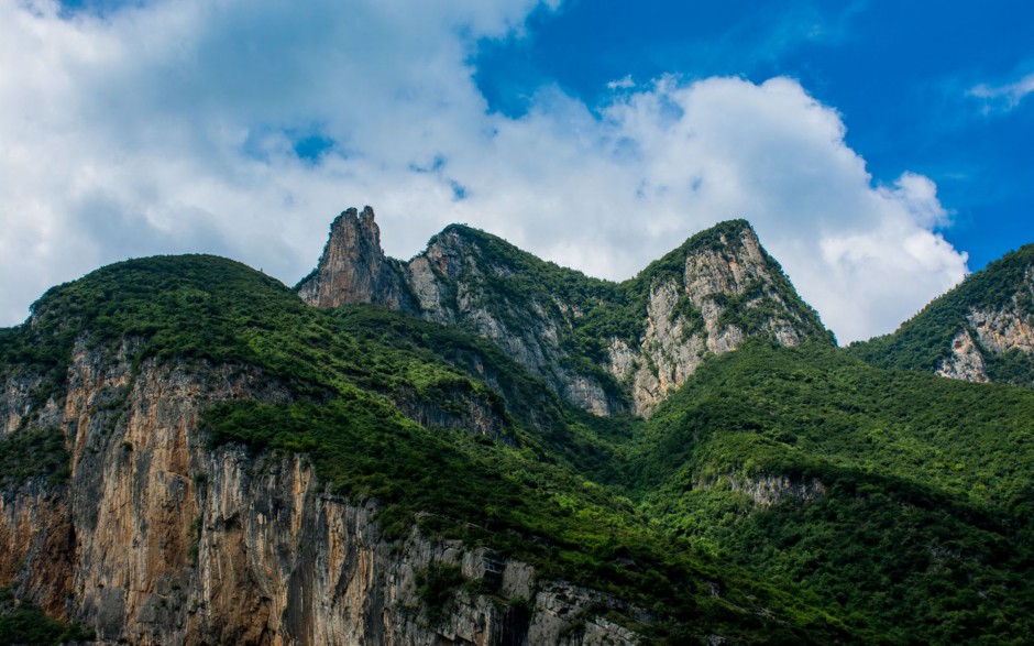 桌面壁纸高清护眼 重庆巫峡山山水风情