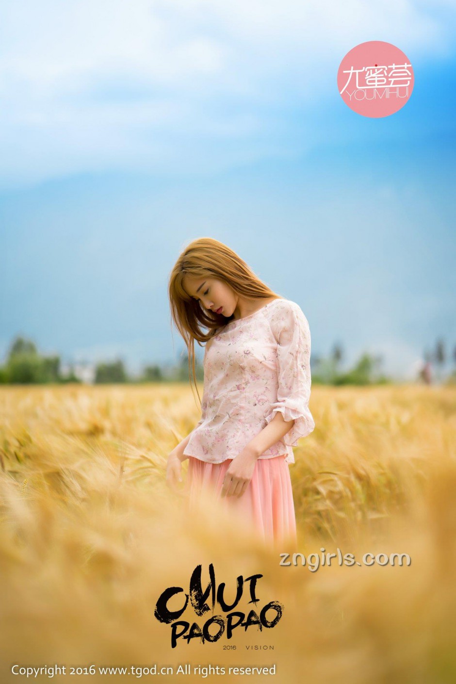 性感清新嫩模土肥圆矮最新大理旅拍