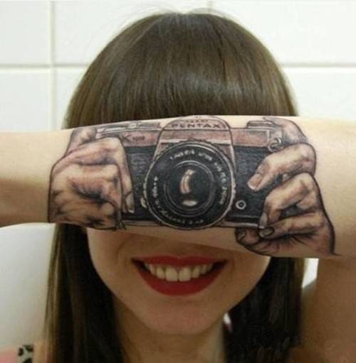 手臂艺术相机纹身图案时尚精美