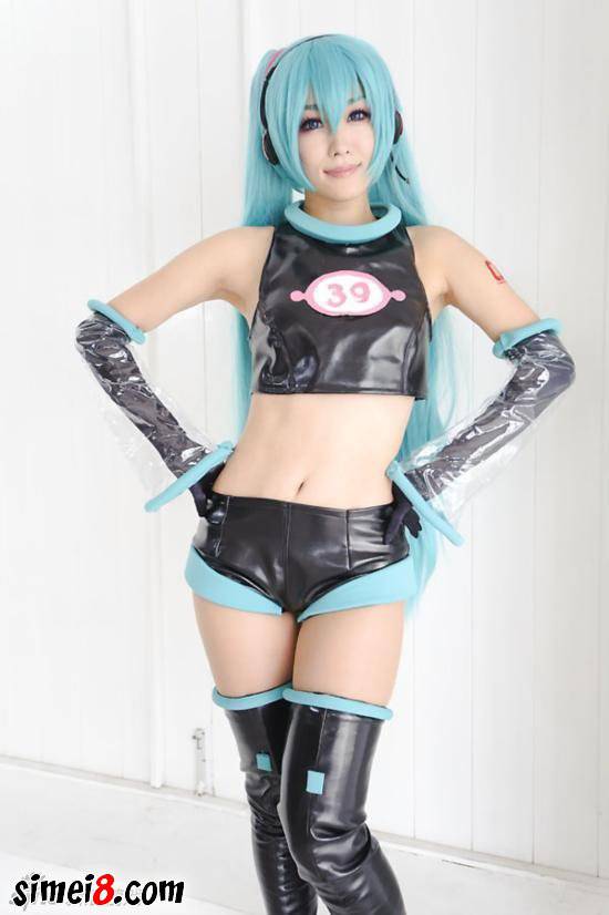 真人版可爱初音mikucos图片