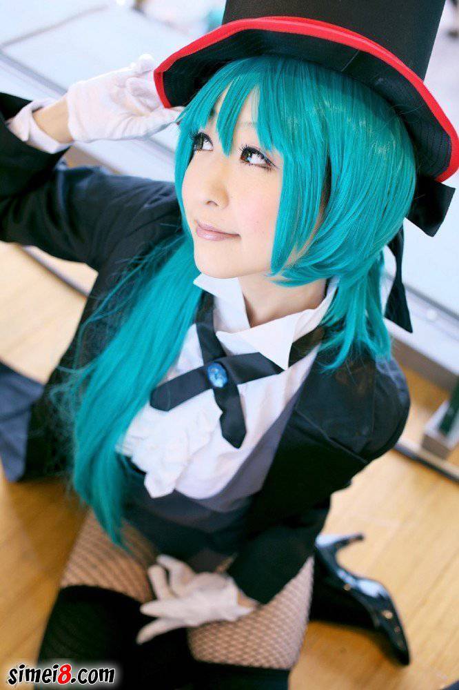 黑丝萝莉网袜燕尾服cosplay初音未来